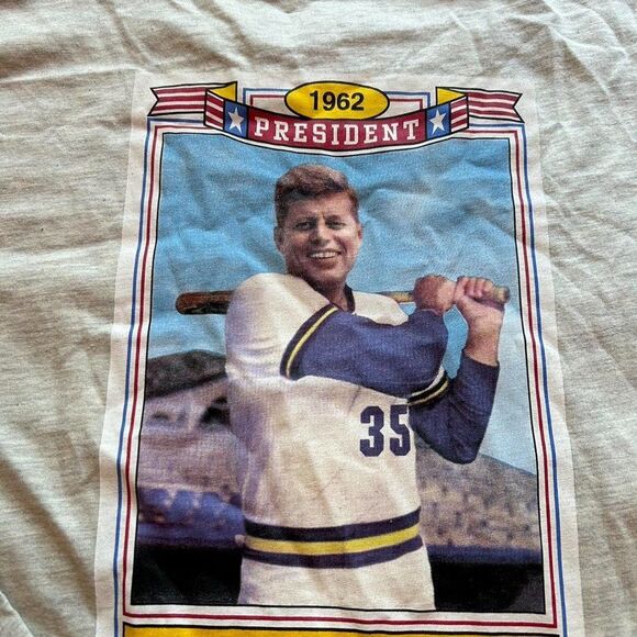 Medium Rowdy Gentleman Retro JFK Rookie Card New With Tags Long Sleeve Tee - Picture 7 of 8